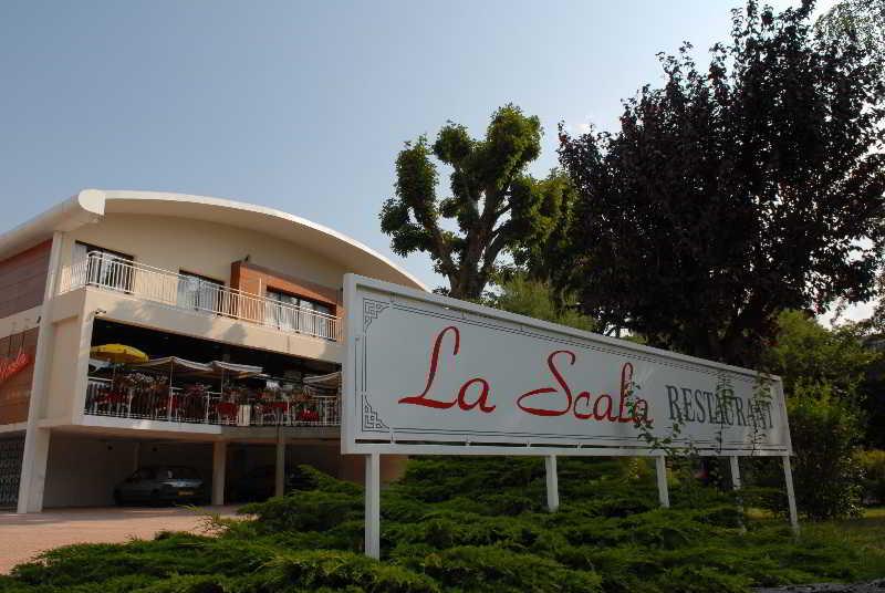 Hotel La Scala Pithiviers Exterior photo